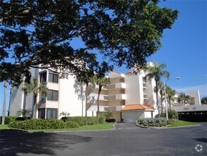 Building Photo - 5633 La Puerta Del Sol Blvd S