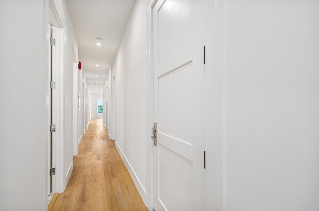 Foto del edificio - 735 Clayton St