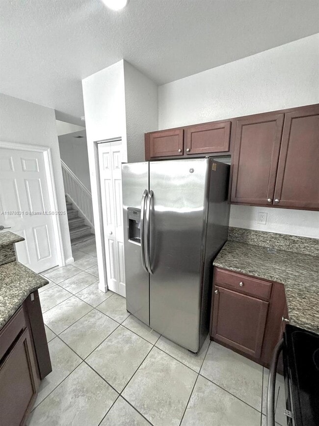 Foto del edificio - 4260 SW 164th Ct