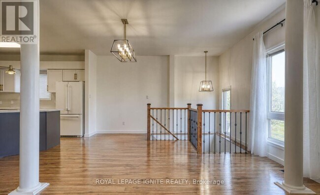 Photo du bâtiment - 604 Woodmount Crescent