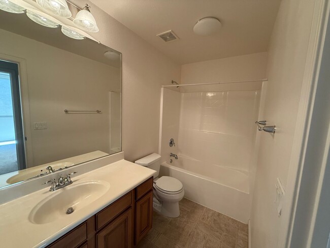 Building Photo - 2912 Mojave Dr