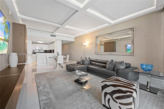 Building Photo - 6899 Collins Ave