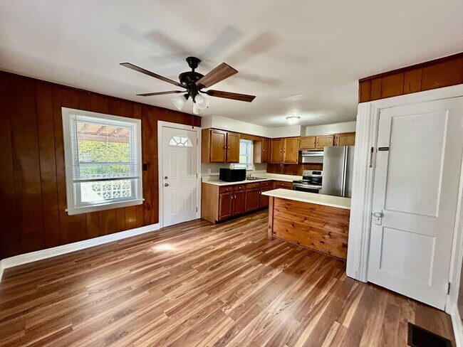 Foto del edificio - Beautiful Home in Castlewood!!