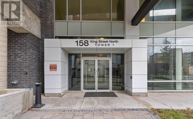 Building Photo - 158 King St N