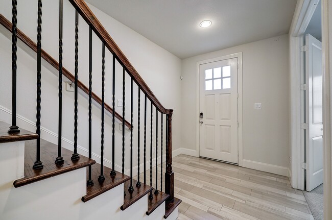 Foto del edificio - 1110 Thompson St