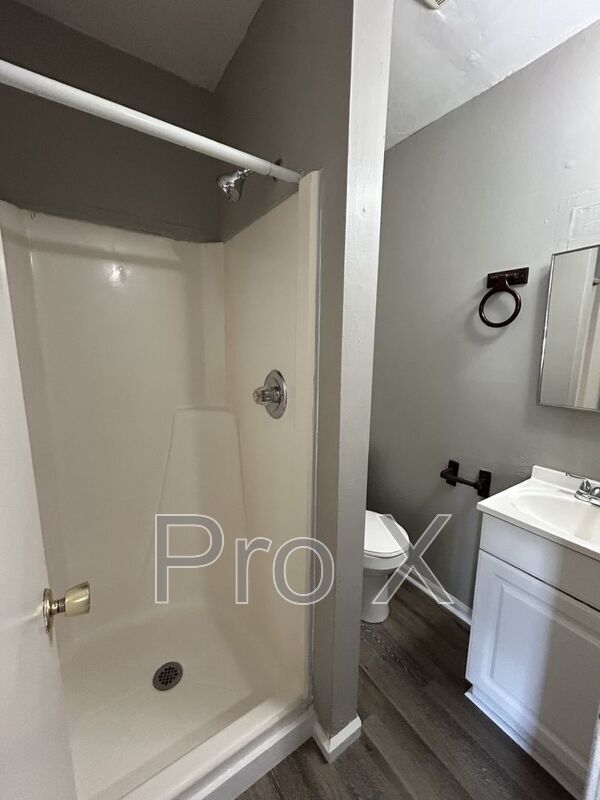 Foto del edificio - 1409 S Broadway St