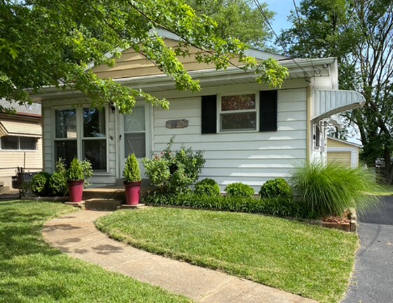 Primary Photo - 245 Deane Ct