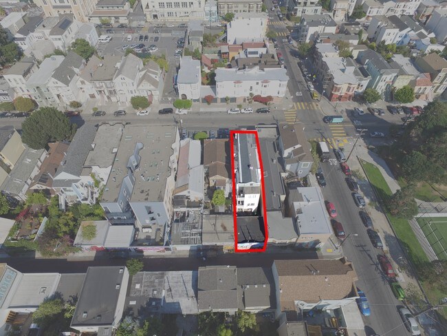 Building Photo - Duplex