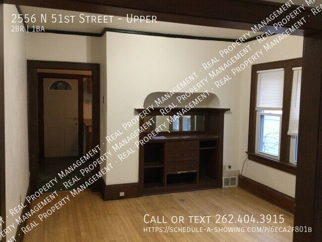 Foto del edificio - 2 bedroom upper