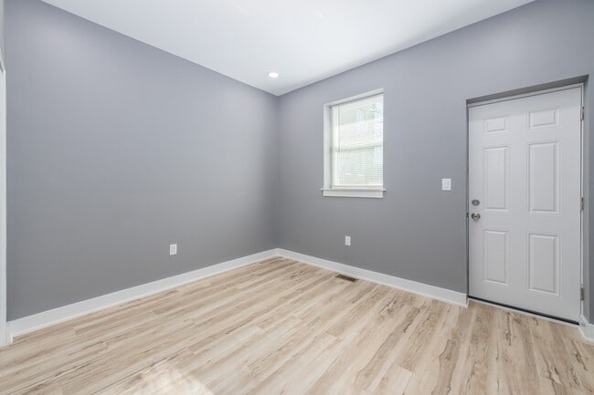 Building Photo - 1422 Jackson St