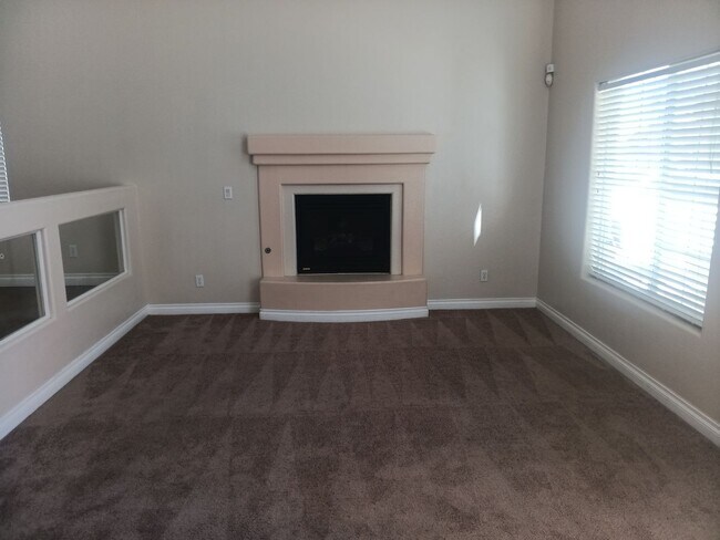 Foto del edificio - 5/BD 3/BA Spacious Home in Gated NW Commun...