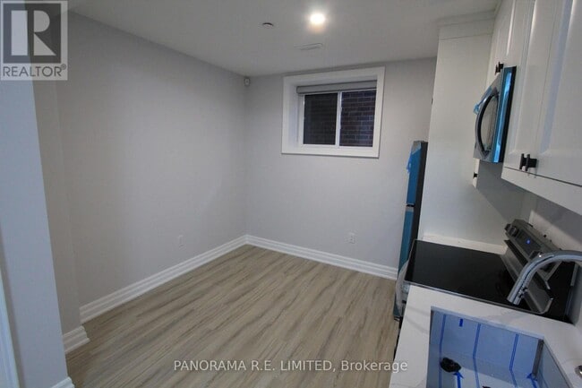 Building Photo - 11 Cronin Dr