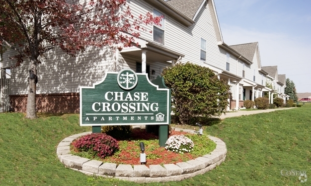 Foto principal - Chase Crossing Apartments