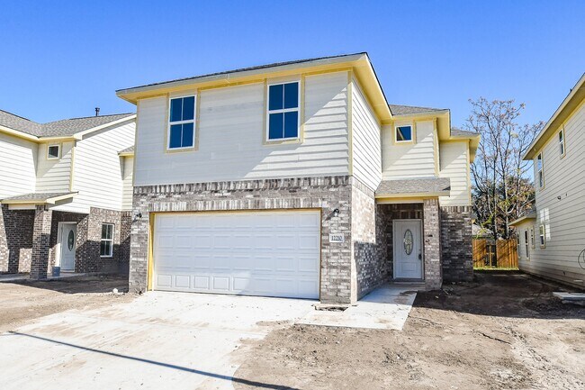 Foto del edificio - 12202 Heather Flower Ln
