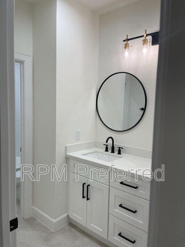 Foto del edificio - 3713 Dreyfus St