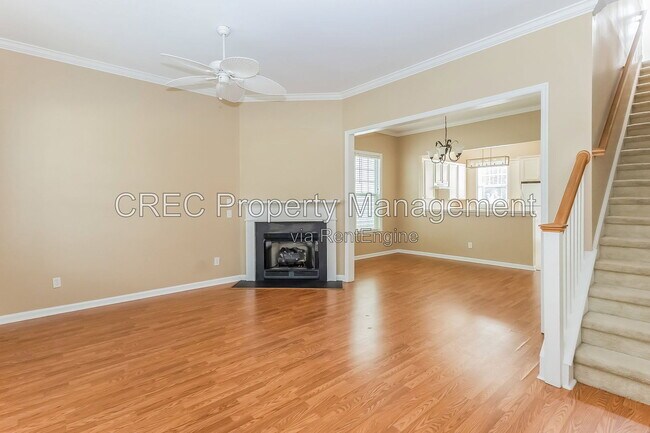 Building Photo - 105 Barberry St