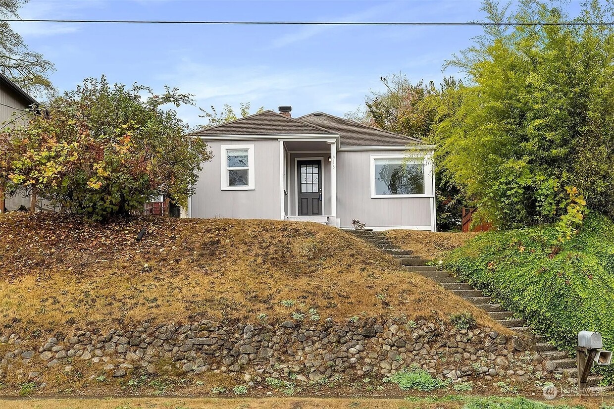 Foto principal - 916 Hull Ave