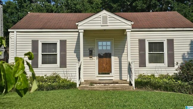 Building Photo - 410 Woodland Dr