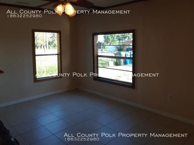 Building Photo - 4 bedroom in Lake Alfred FL 33850