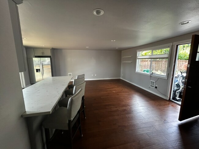 Foto del edificio - 8064 37th Ave S