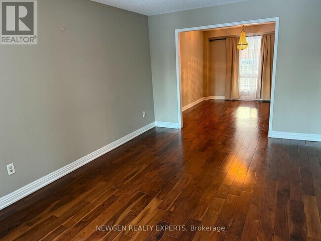 Photo du bâtiment - 2636 Credit Valley Rd