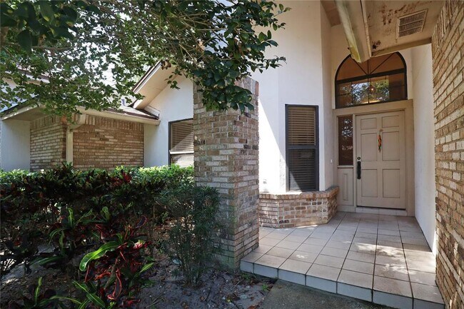 Foto del edificio - 5722 Bay Side Dr