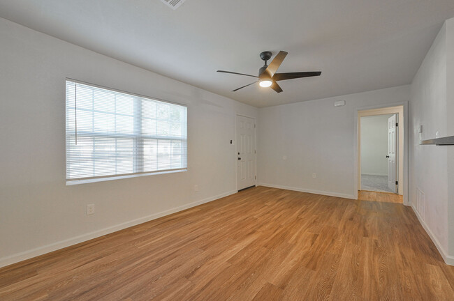 Foto del edificio - 3732 NW 26th St