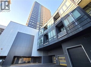 Building Photo - 104 Garment St