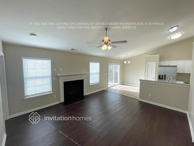 Foto del edificio - 2116 Clear Brook Dr