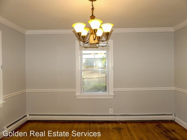 Building Photo - 3 br, 2.5 bath House - 903 Crestview Dr