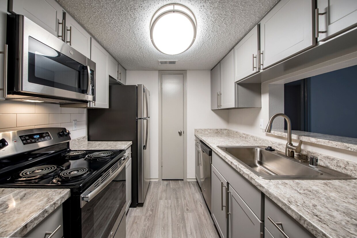 Fieldcrest Apartments Carrollton, TX