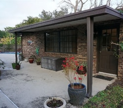 Building Photo - 1833 Oakwood Trail