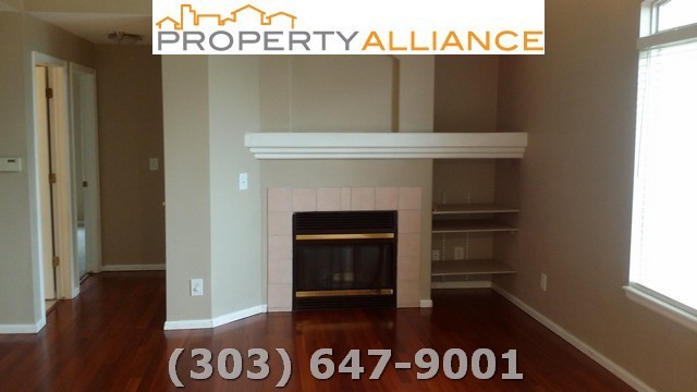 Building Photo - Spacious Condo in Hunter's Run - Denver-80231