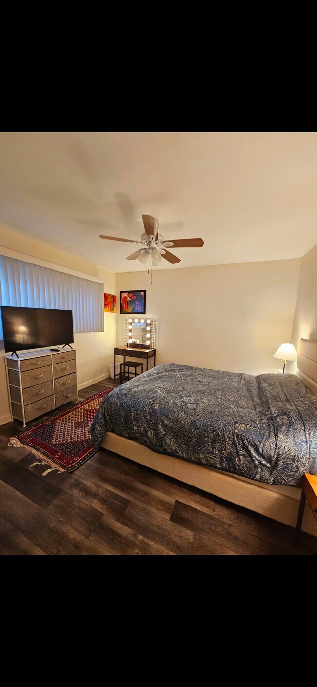 Foto del edificio - 11670 W Sunset Blvd