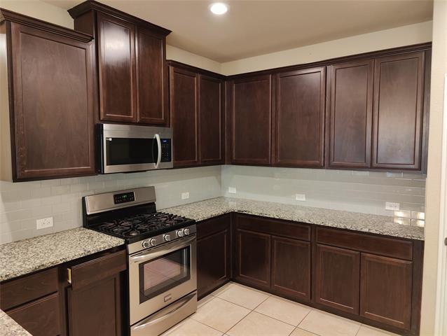 Foto del edificio - 9708 Moccasin Creek Ln