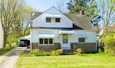 Building Photo - 15800 Grant