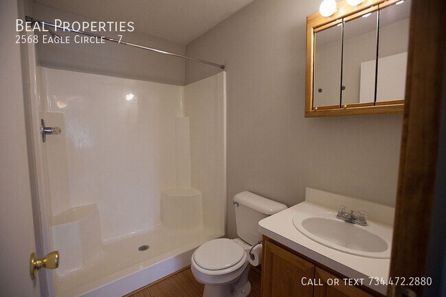 Foto del edificio - 2568 Eagles Cir