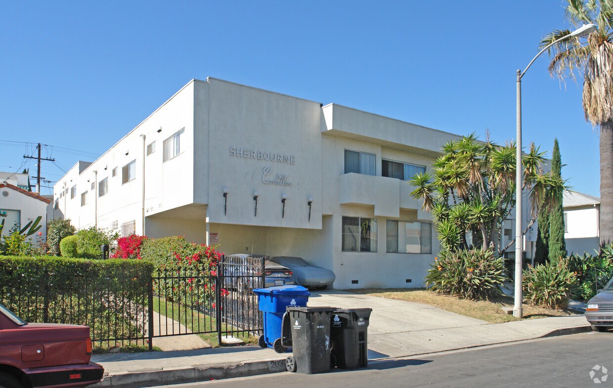 Building Photo - 2033 S Sherbourne Dr