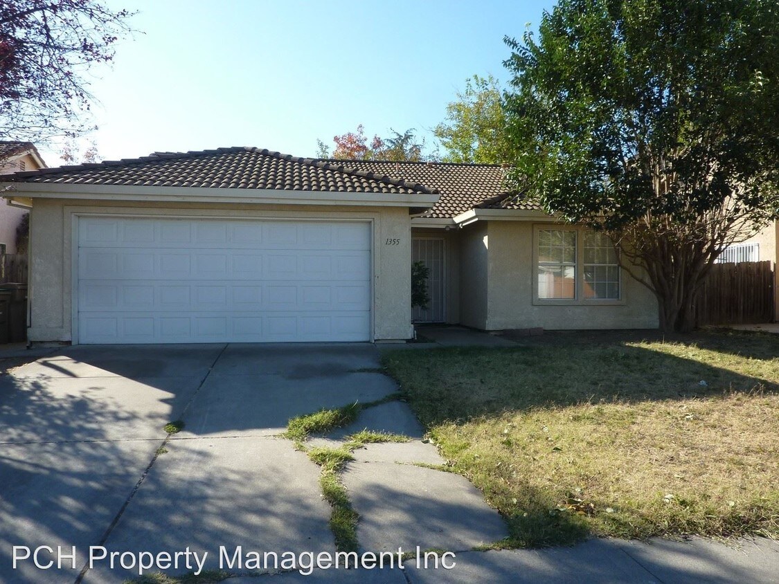 Primary Photo - 3 br, 2 bath House - 1355 Windemere Court