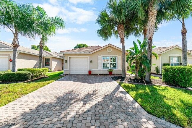 Foto del edificio - 10535 Carolina Willow Dr