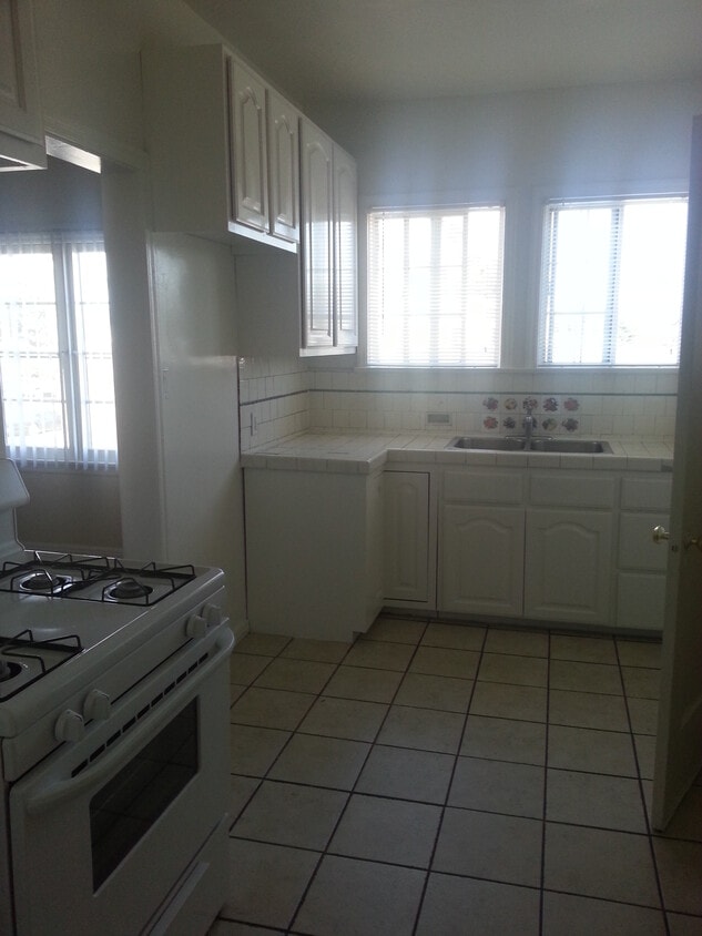 Primary Photo - 3914 2nd Ave
