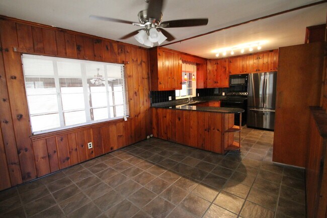 Foto del edificio - 2845 Blaney Rd