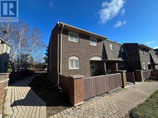 Building Photo - 1302 Guelph Line