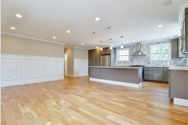 Foto del edificio - 235 Webster Ave