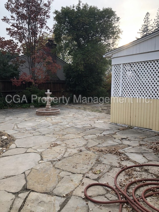 Foto del edificio - 2200 Stover Way