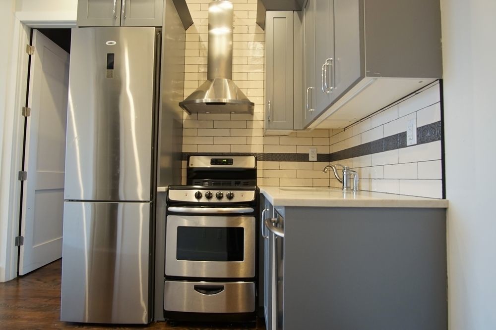 Primary Photo - 2022 Nostrand Ave