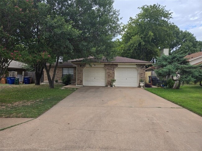Building Photo - 2710 Aftonshire Way