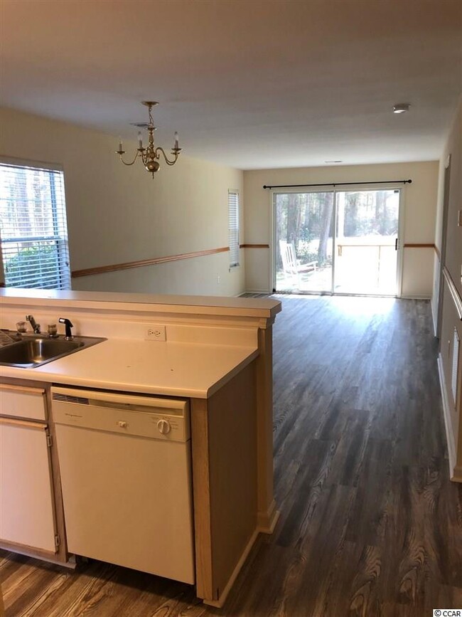 Building Photo - 1254 River Oaks Dr