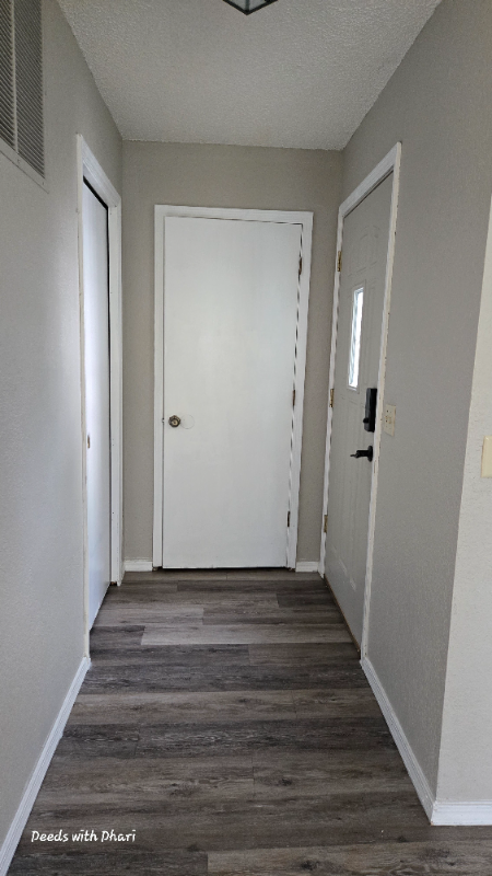 Building Photo - 25 Estes Dr