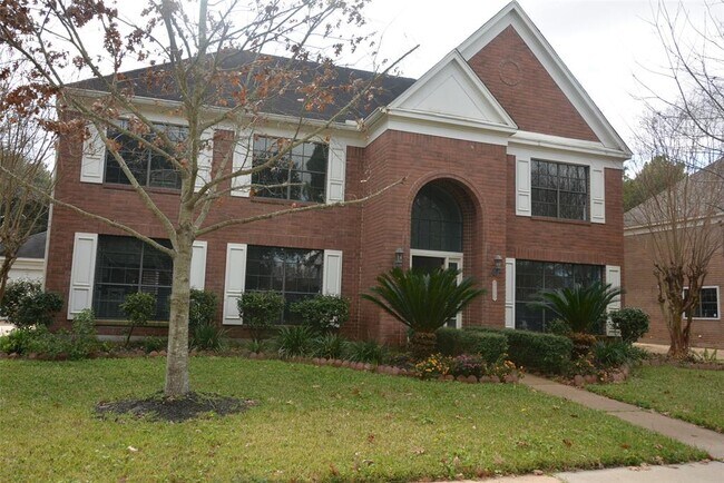 Building Photo - 18807 Evergreen Falls Dr